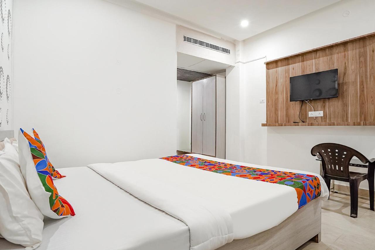 Fabhotel Siddhi Benares Buitenkant foto