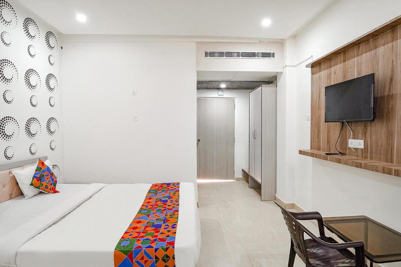 Fabhotel Siddhi Benares Buitenkant foto