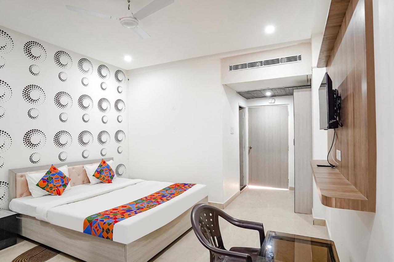Fabhotel Siddhi Benares Buitenkant foto